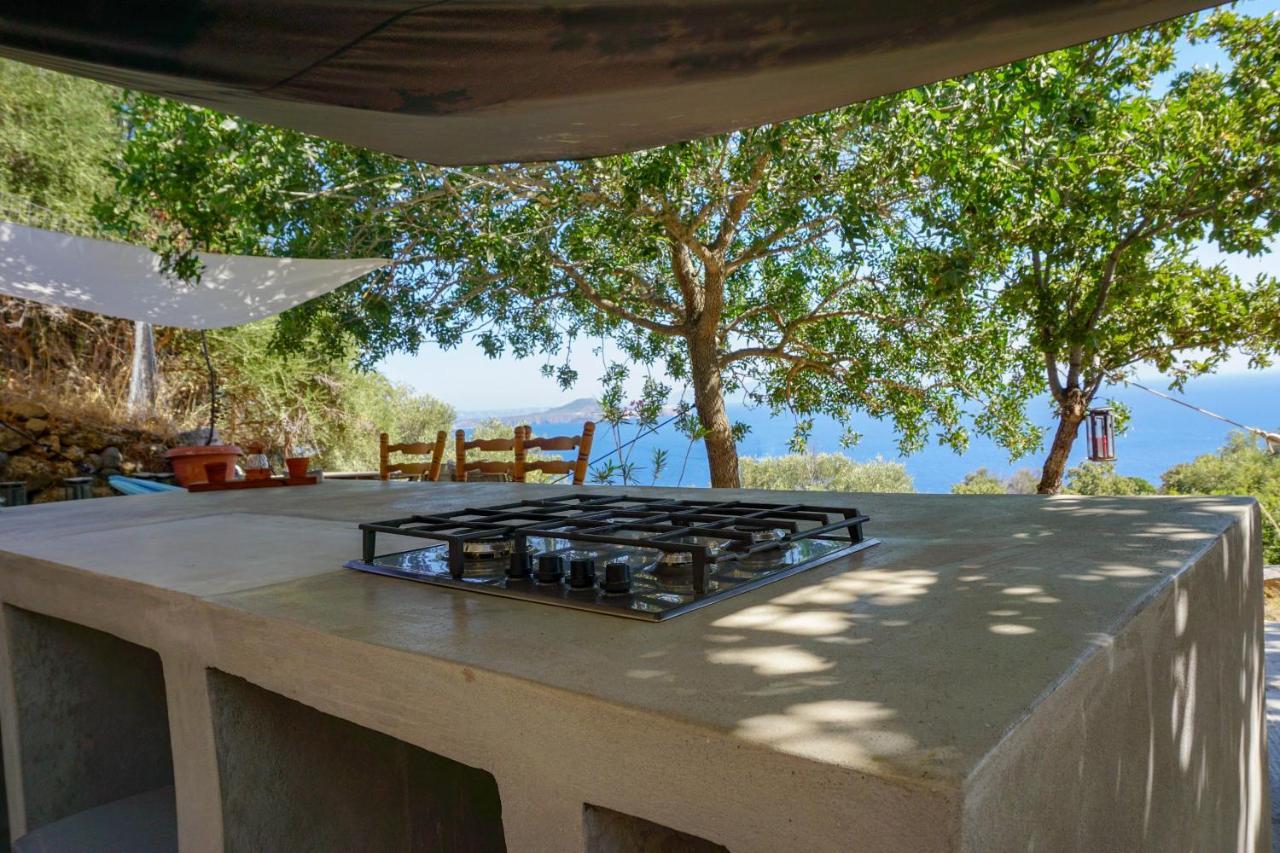 My Old Stone House In A 2 000 Sqm Private Garden With Fab Glamping Tent Mandráki Kültér fotó